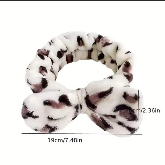 Soft & Fluffy Leopard Headband With Bow - Beige & Black - Picture 3 of 5